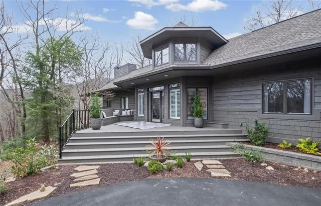 $1,395,000 | 220 Wake Robin Drive, Big Canoe, GA 30143