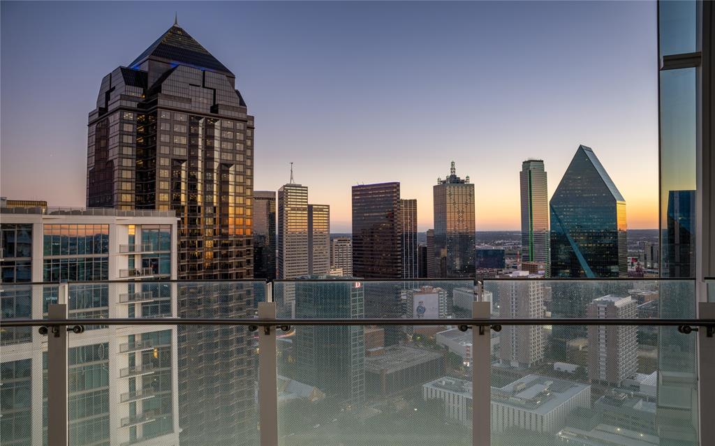 1918 Olive Street, Unit 3403 Dallas, TX 75201 - Photo 32 of 39 a view of roof with sitting area