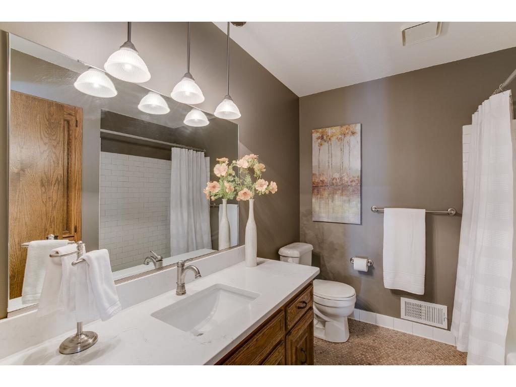 5004 Condons Street Southeast Prior Lake, MN 55372 - Photo 11 of 23