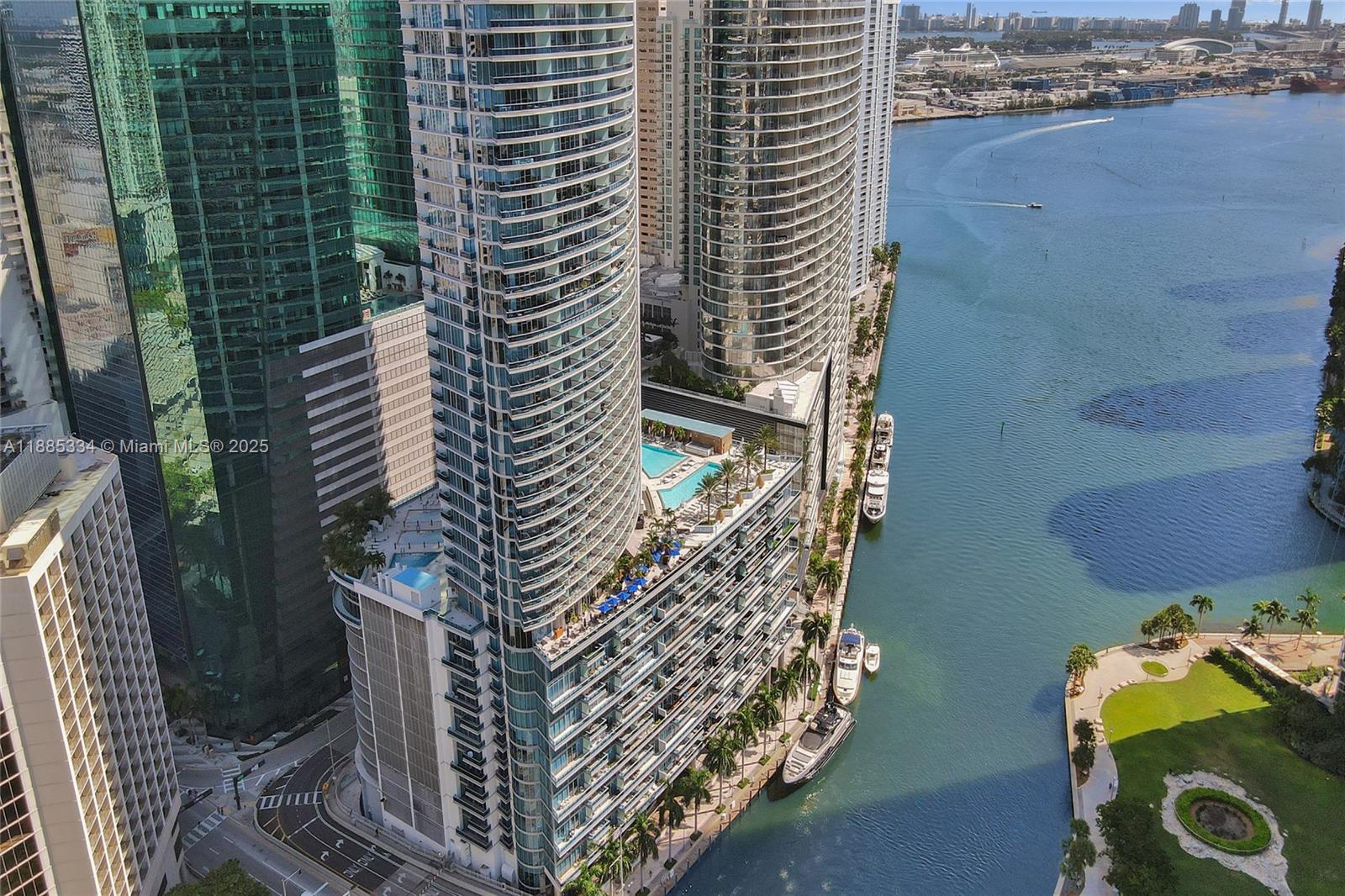 200 Biscayne Blvd Way, Unit 505 Miami, FL 33131 - Photo 42 of 51 a view of buildings