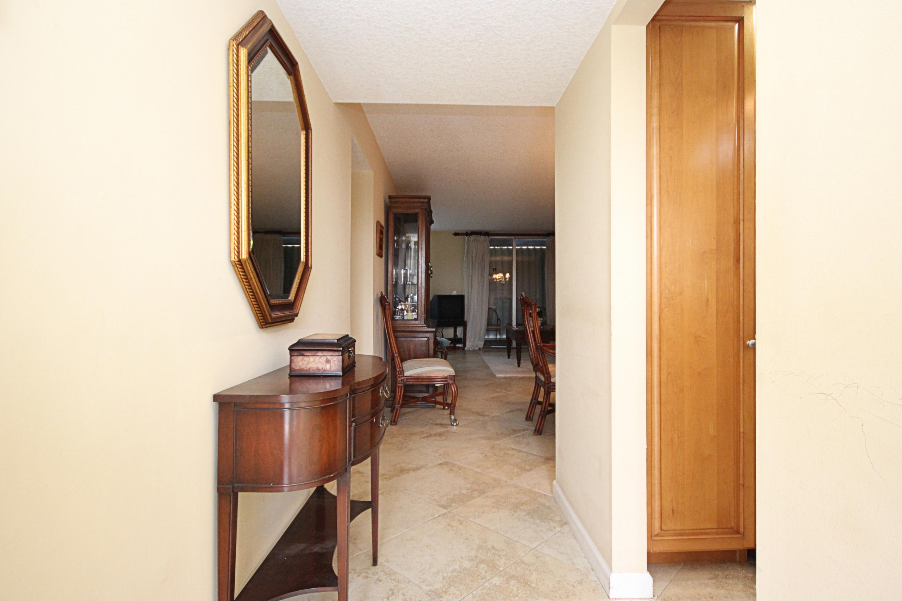 5500 Northwest 2nd Avenue, Unit 623 Boca Raton, FL 33487 - Photo 2 of 17 ENTRANCE