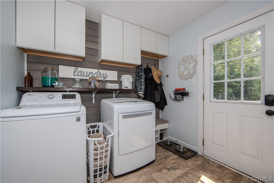 9910 Colemans Lake Road Ford, VA 23850 - Photo 11 of 33 a utility room with dryer and washer