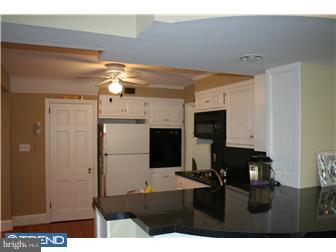 144 Warrior Road Drexel Hill, PA 19026 - Photo 4 of 20 Kitchen