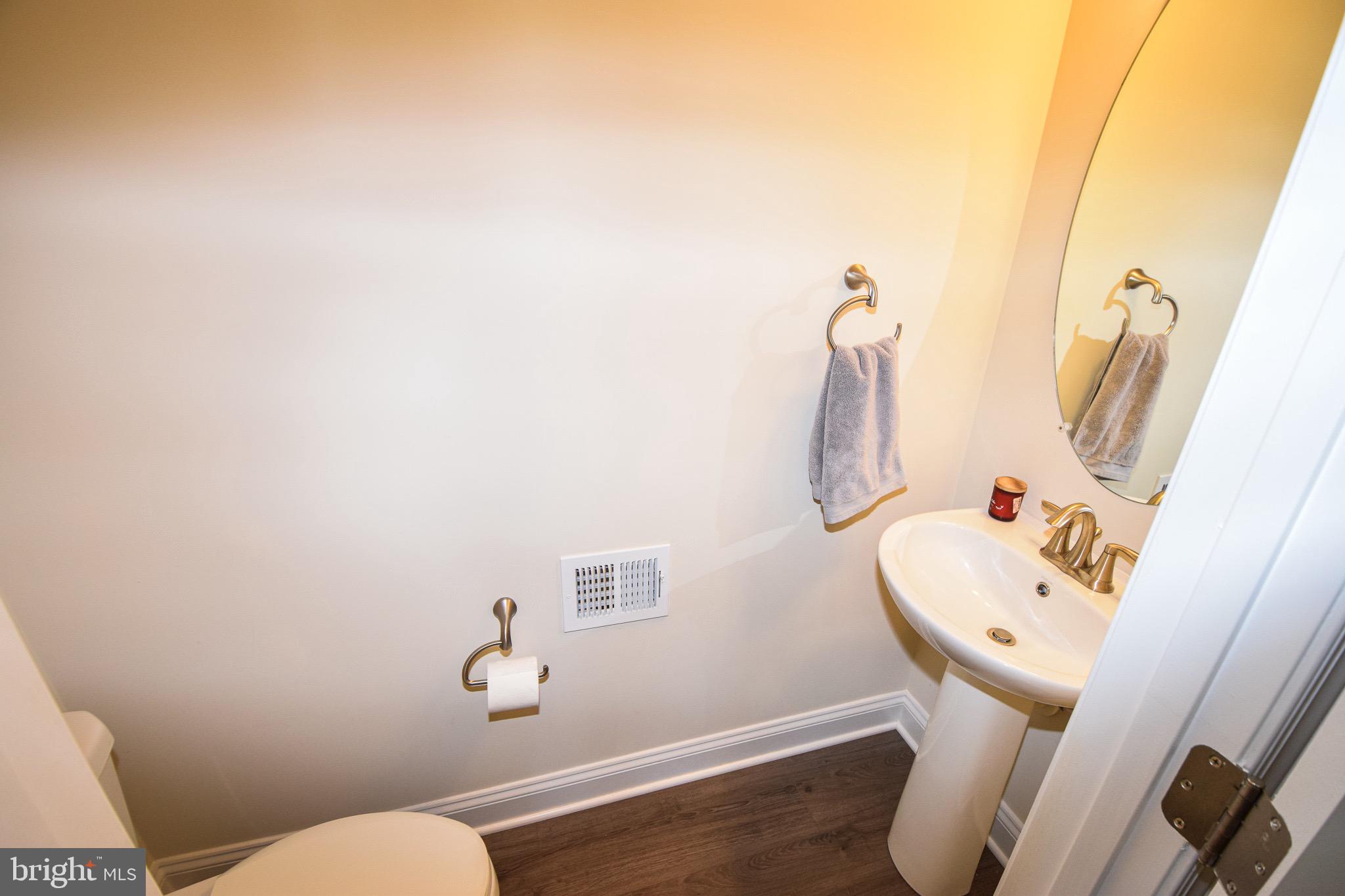 1333 Spindrift Road Aberdeen, MD 21001 - Photo 13 of 37 Main Floor half bath