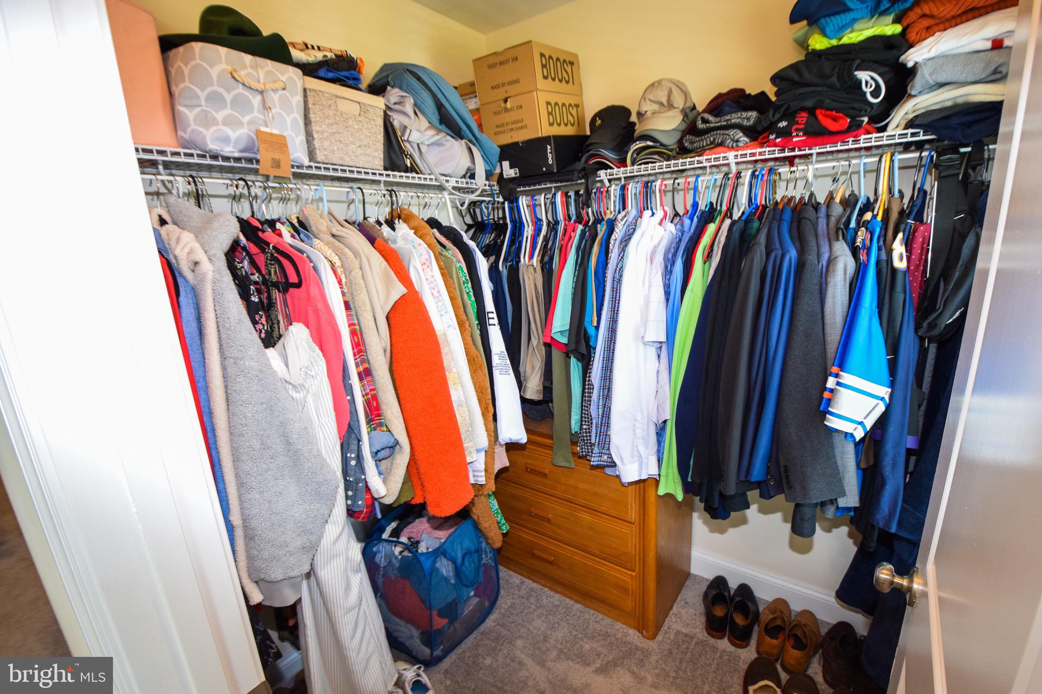 1333 Spindrift Road Aberdeen, MD 21001 - Photo 23 of 37 Owners Suite walk in closet