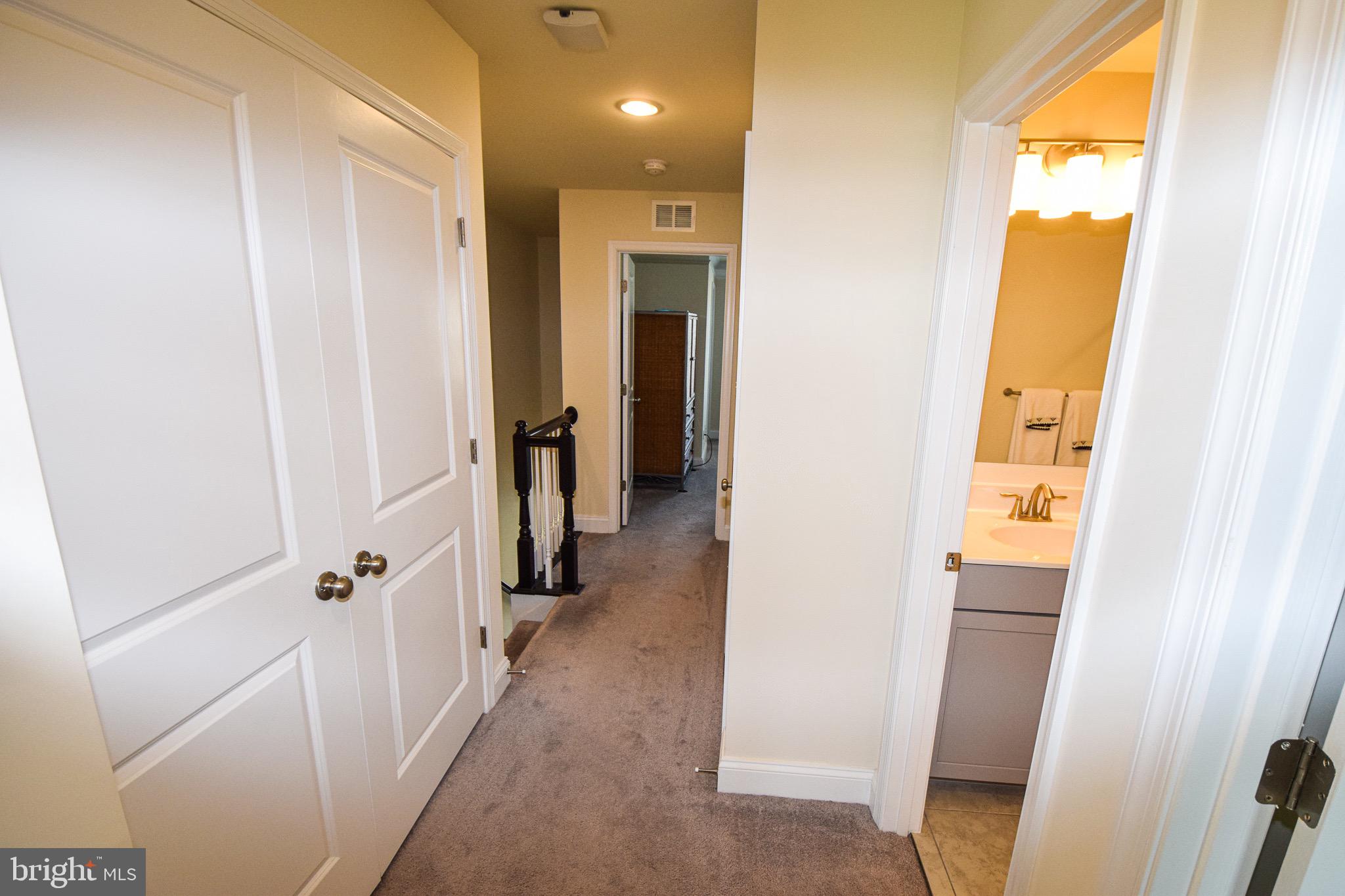 1333 Spindrift Road Aberdeen, MD 21001 - Photo 29 of 37 Upstairs hallway