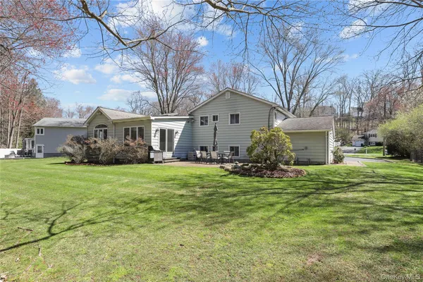 $760,000 | 2378 Pine Grove Court, Yorktown Heights, NY 10598