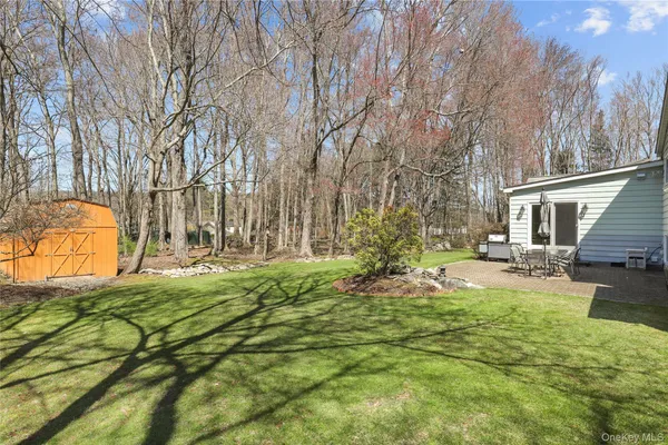 $760,000 | 2378 Pine Grove Court, Yorktown Heights, NY 10598