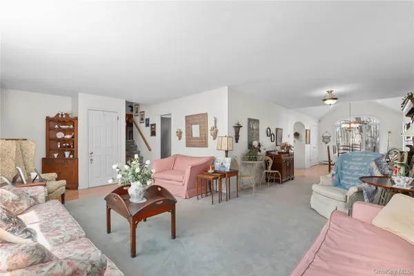 $760,000 | 2378 Pine Grove Court, Yorktown Heights, NY 10598