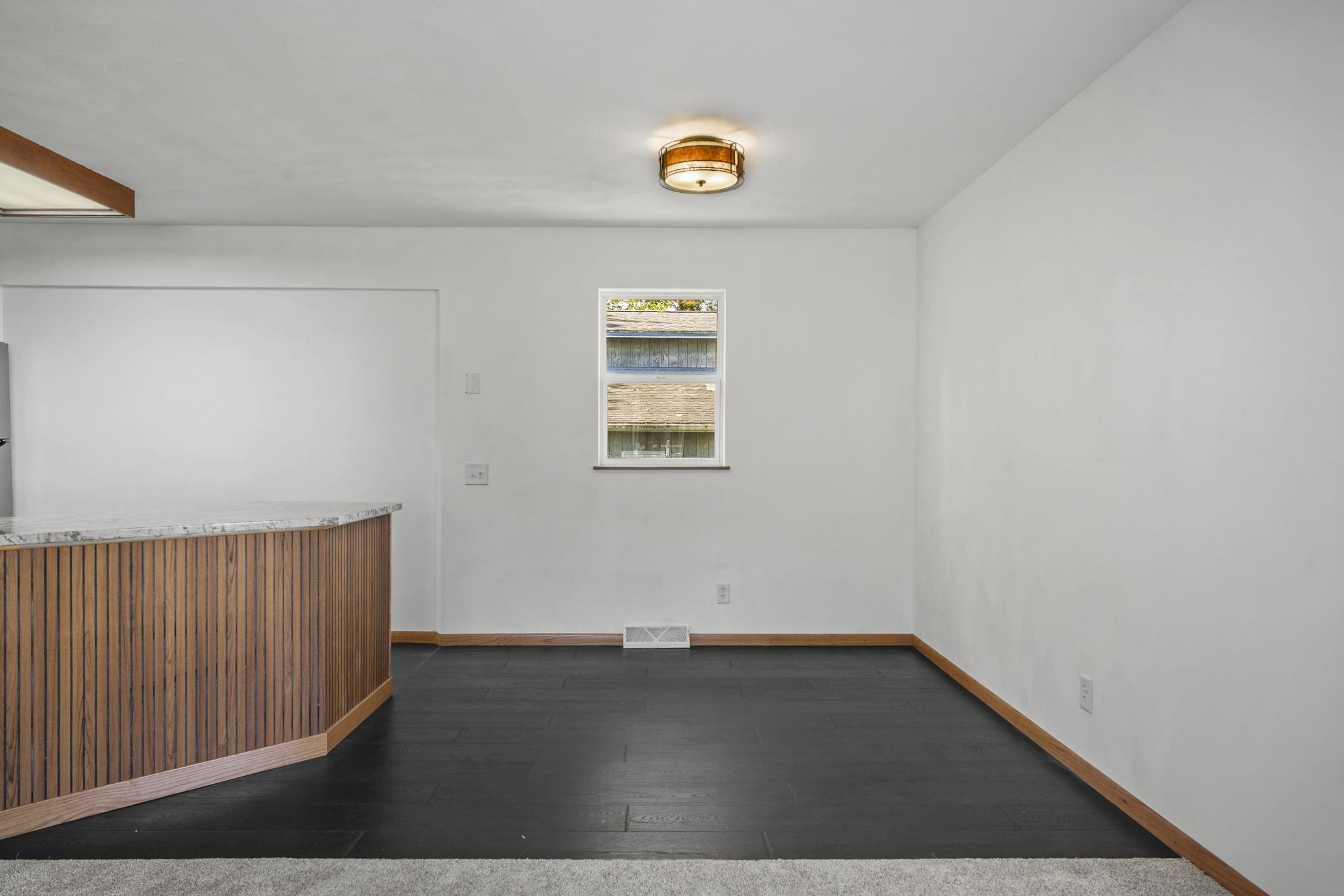 207 South Rutland Street Brooklyn, WI 53521 - Photo 15 of 61