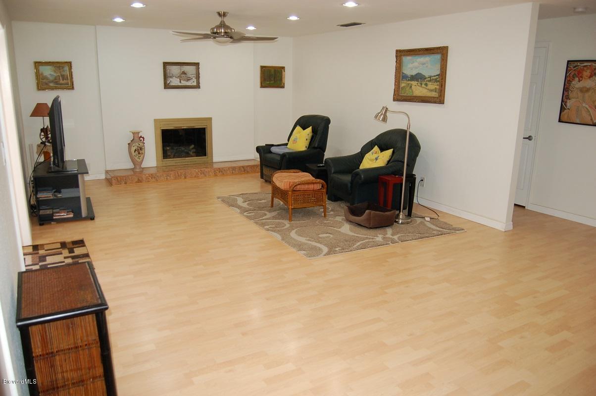 4541 Mustang Road Melbourne, FL 32934 - Photo 13 of 61 Family rm 2