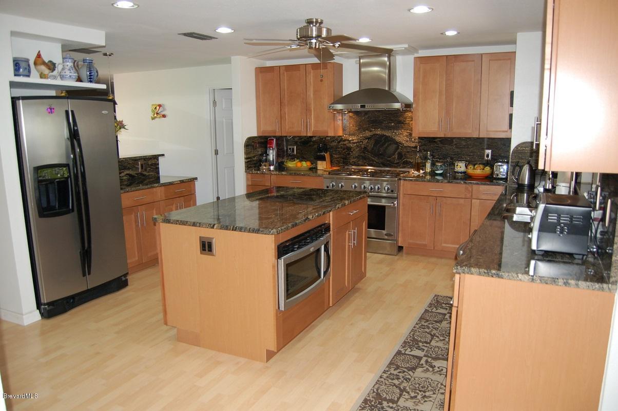 4541 Mustang Road Melbourne, FL 32934 - Photo 33 of 61 kitchen1 (5)