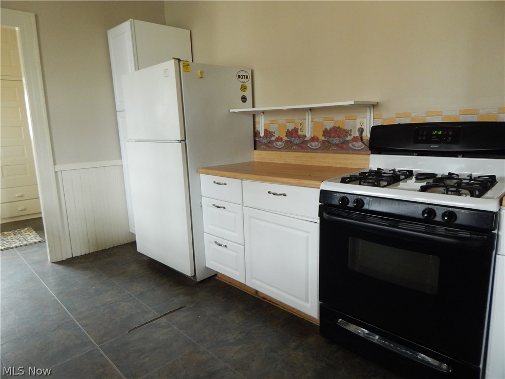 46885 Middle Ridge Road Amherst, OH 44001 - Photo 5 of 33 Gallery Image 5