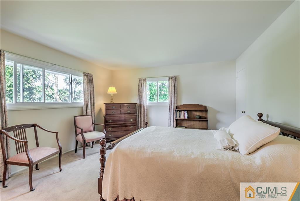 10 Calvin Road Kendall Park, NJ 08824 - Photo 12 of 22 Gallery Image 12