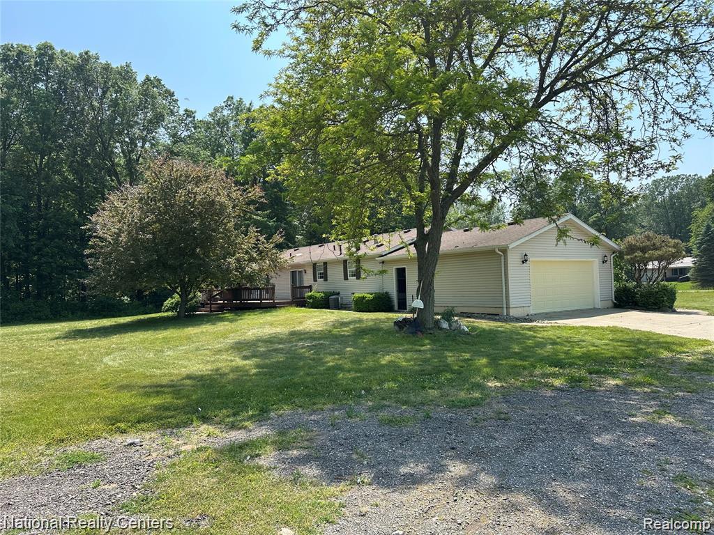 8049 McKinley Road Algonac, MI 48001 - Photo 2 of 23 Gallery Image 2