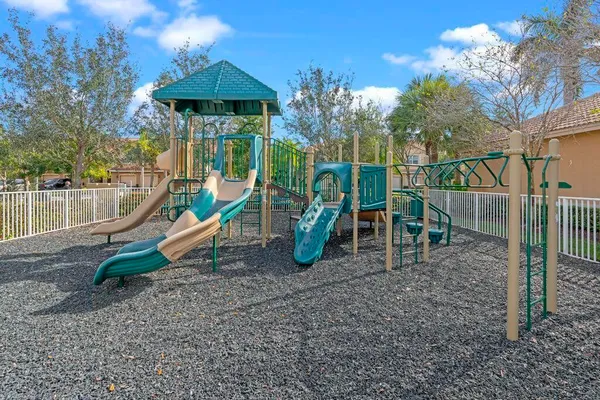 $2,650 | 5982 Monterra Club Drive, Lake Worth, FL 33463