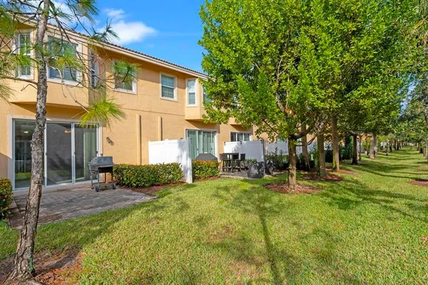 $2,650 | 5982 Monterra Club Drive, Lake Worth, FL 33463