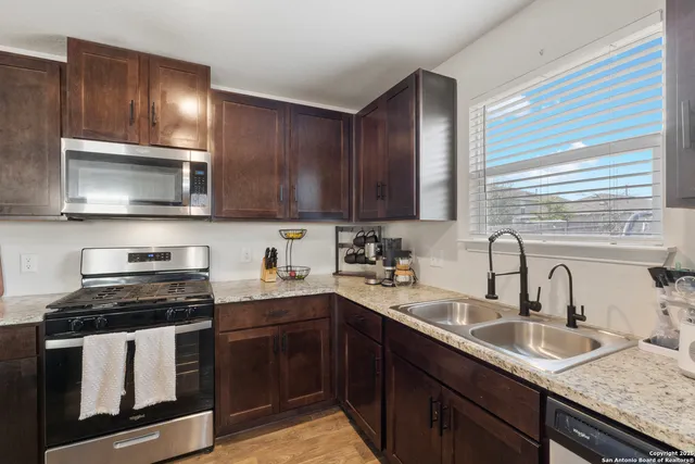 $235,000 | 1041 Pacific Monarch, San Antonio, TX 78253