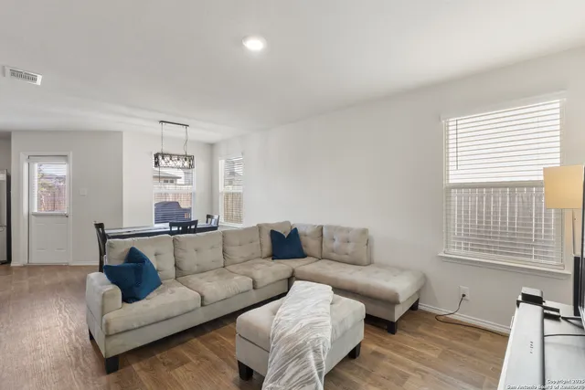 $235,000 | 1041 Pacific Monarch, San Antonio, TX 78253