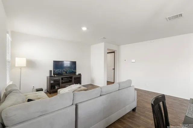 $235,000 | 1041 Pacific Monarch, San Antonio, TX 78253