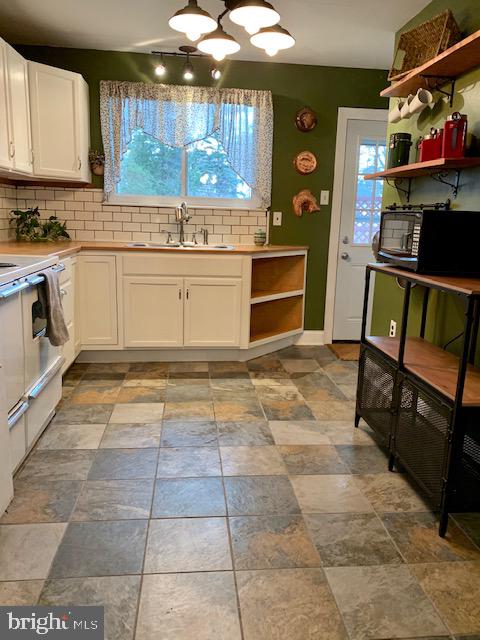 2610 Byberry Road Hatboro, PA 19040 - Photo 3 of 22 Gallery Image 3