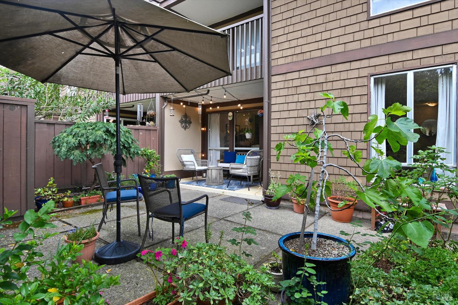 60 Surrey Lane San Rafael, CA 94903 - Photo 15 of 24