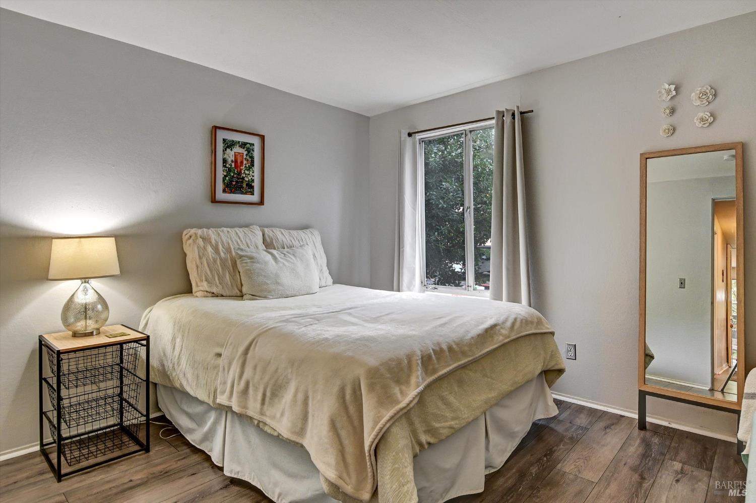 60 Surrey Lane San Rafael, CA 94903 - Photo 9 of 24