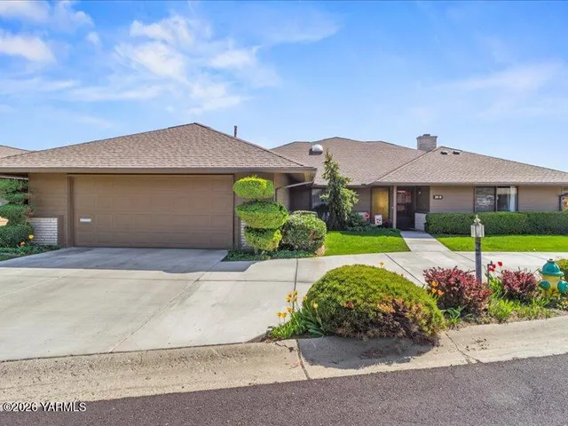 $450,000 | 101 North 48th Avenue, Unit 24B, Yakima, WA 98908