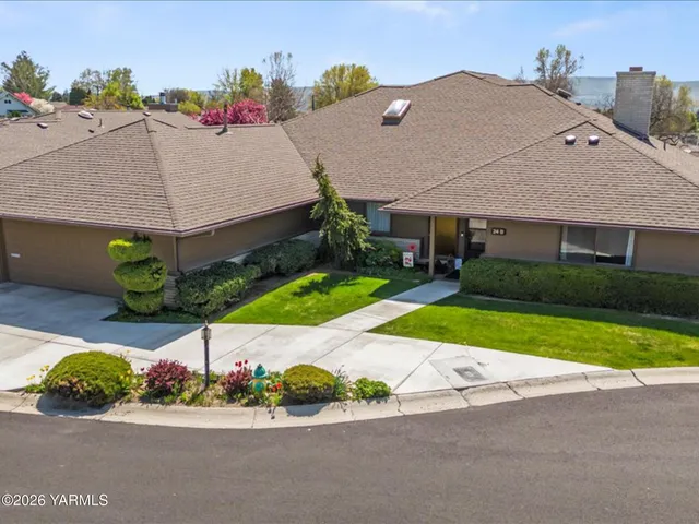 $450,000 | 101 North 48th Avenue, Unit 24B, Yakima, WA 98908