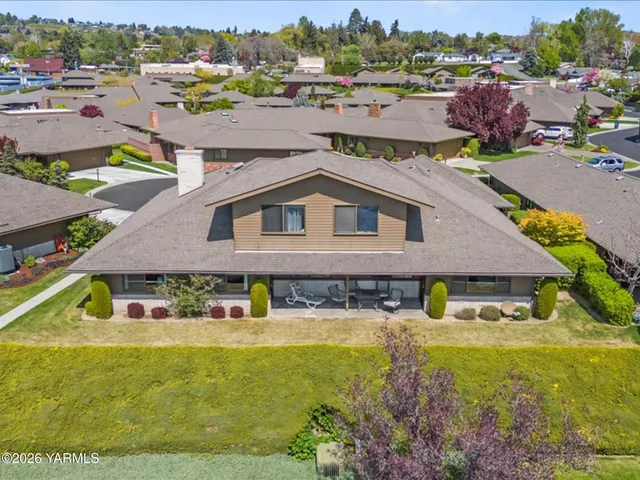 $450,000 | 101 North 48th Avenue, Unit 24B, Yakima, WA 98908