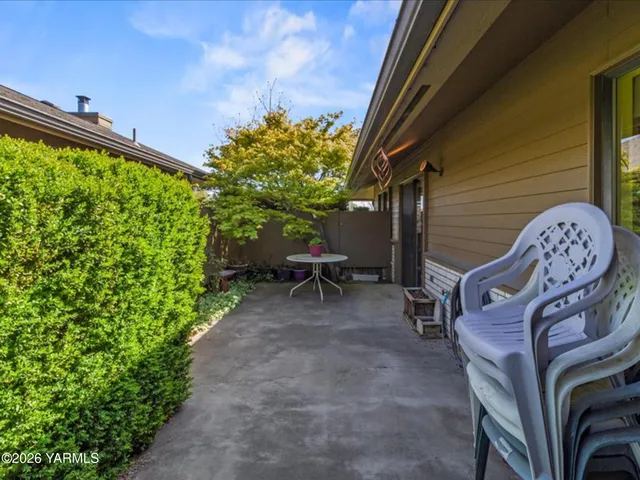 $450,000 | 101 North 48th Avenue, Unit 24B, Yakima, WA 98908