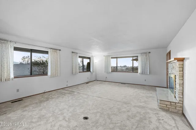 $450,000 | 101 North 48th Avenue, Unit 24B, Yakima, WA 98908