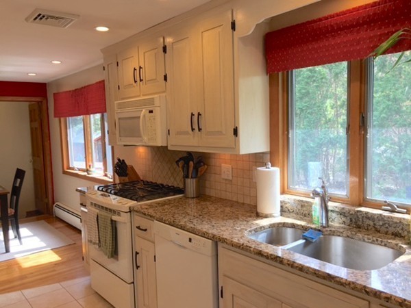 41 7 Star Road Groveland, MA 01834 - Photo 5 of 30 Gallery Image 5