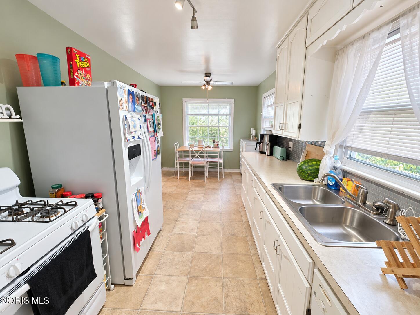 2711 Claredale Road Toledo, OH 43613 - Photo 11 of 23 Gallery Image 11