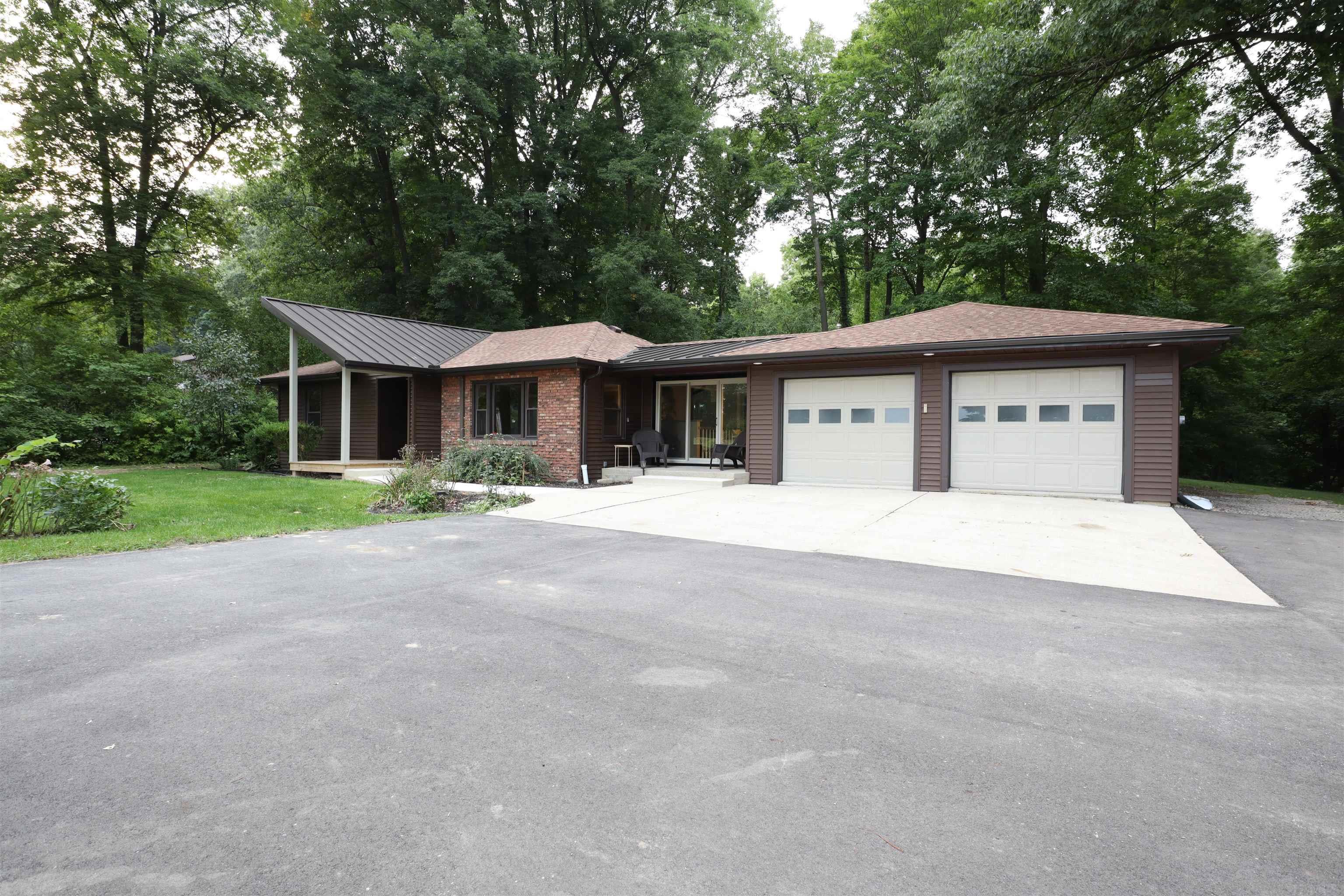 10435 Garman Road Leo, IN 46765 - Photo 4 of 35