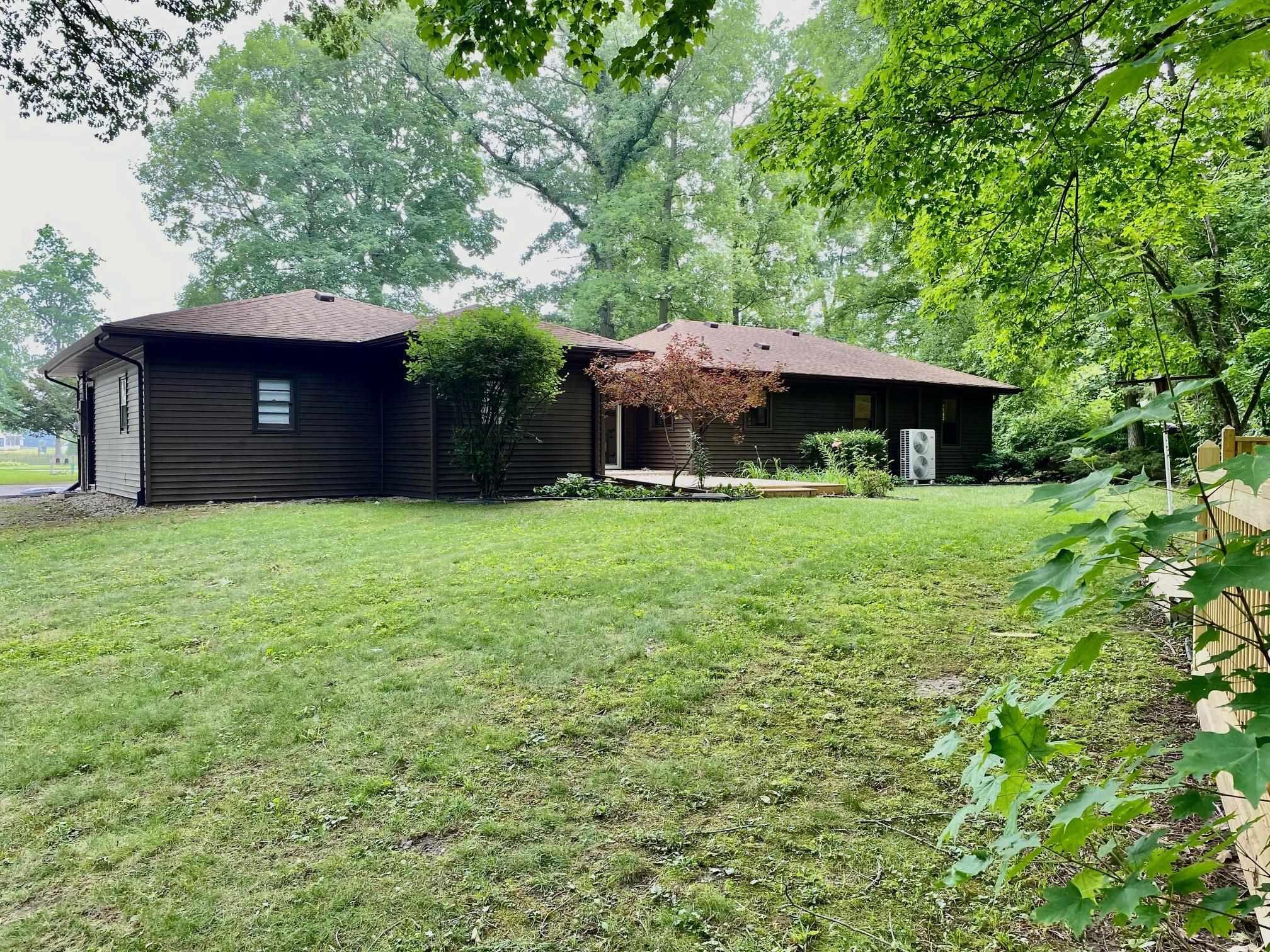 10435 Garman Road Leo, IN 46765 - Photo 6 of 35