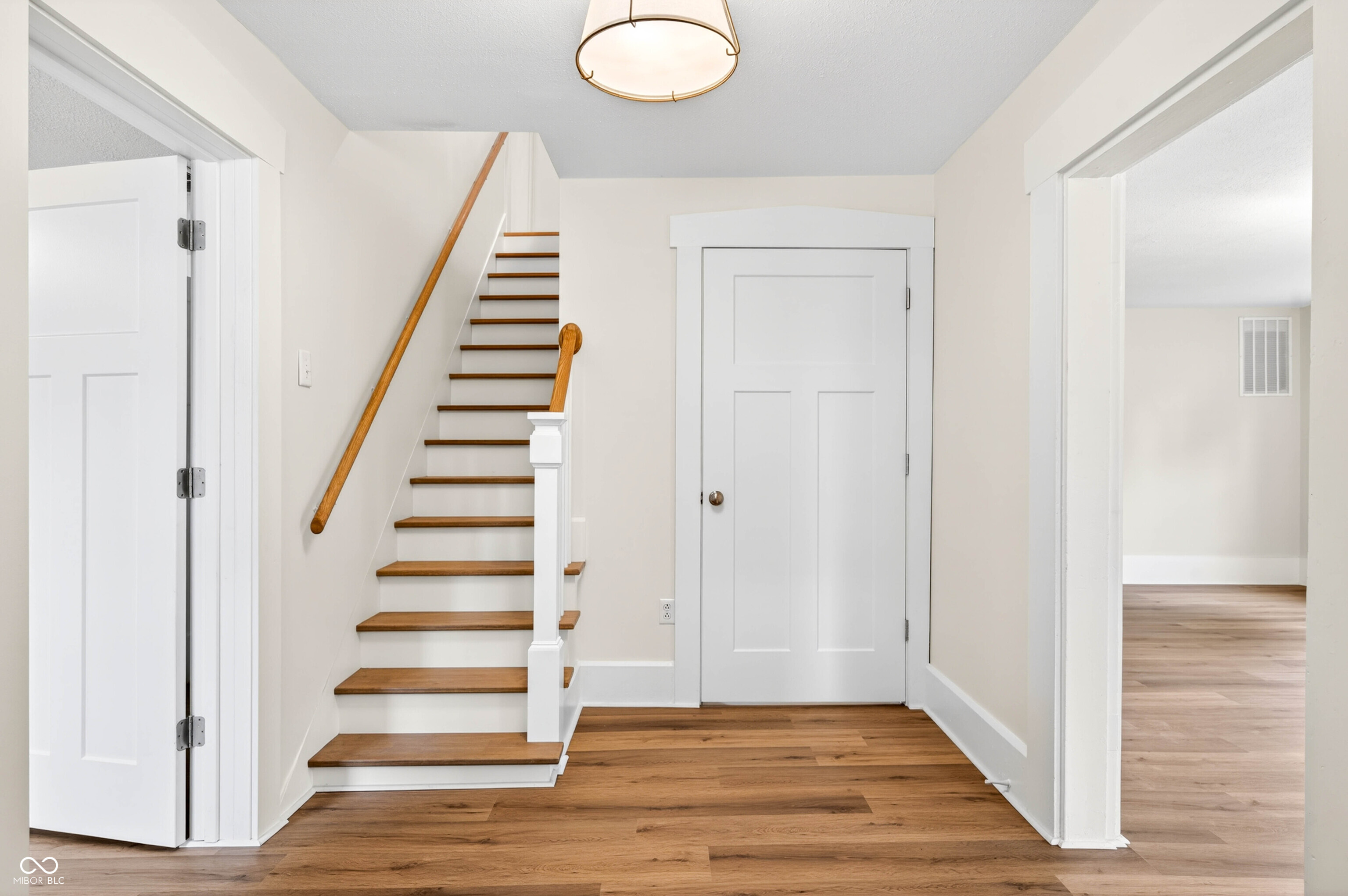 225 Jackson Street Vernon, IN 47282 - Photo 12 of 57