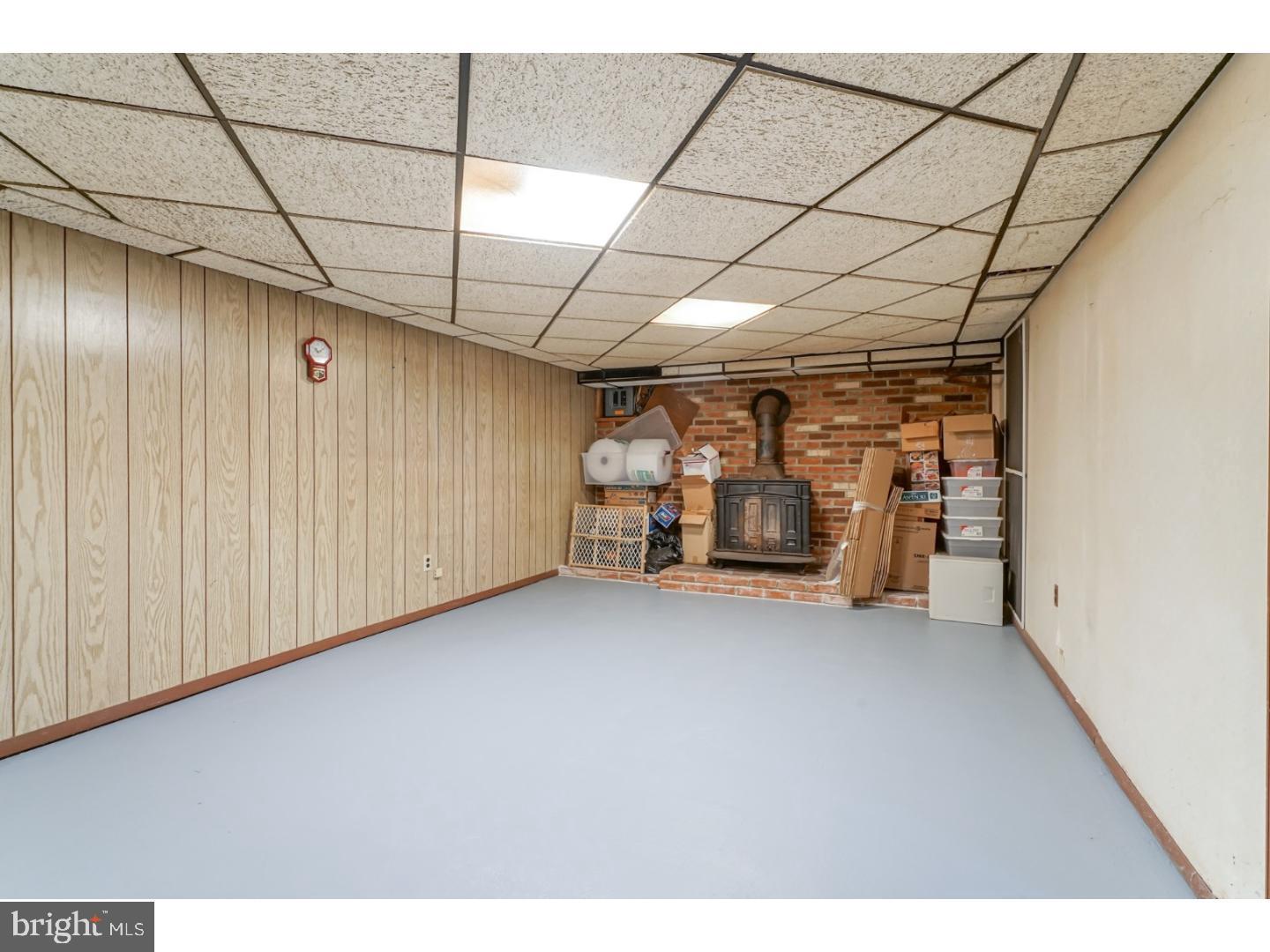 9 Deptford Road Glassboro, NJ 08028 - Photo 19 of 20 a view of a garage