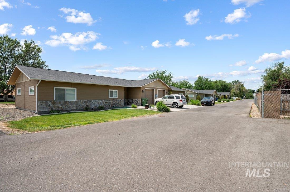 316 North 11th Street Payette, ID 83661 - Photo 4 of 46