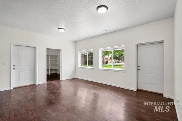 $2,190,000 | 316 North 11th Street, Payette, ID 83661