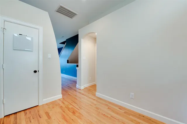 $1,800 | 5941 South Loop E Freeway, Unit 1104, Houston, TX 77033