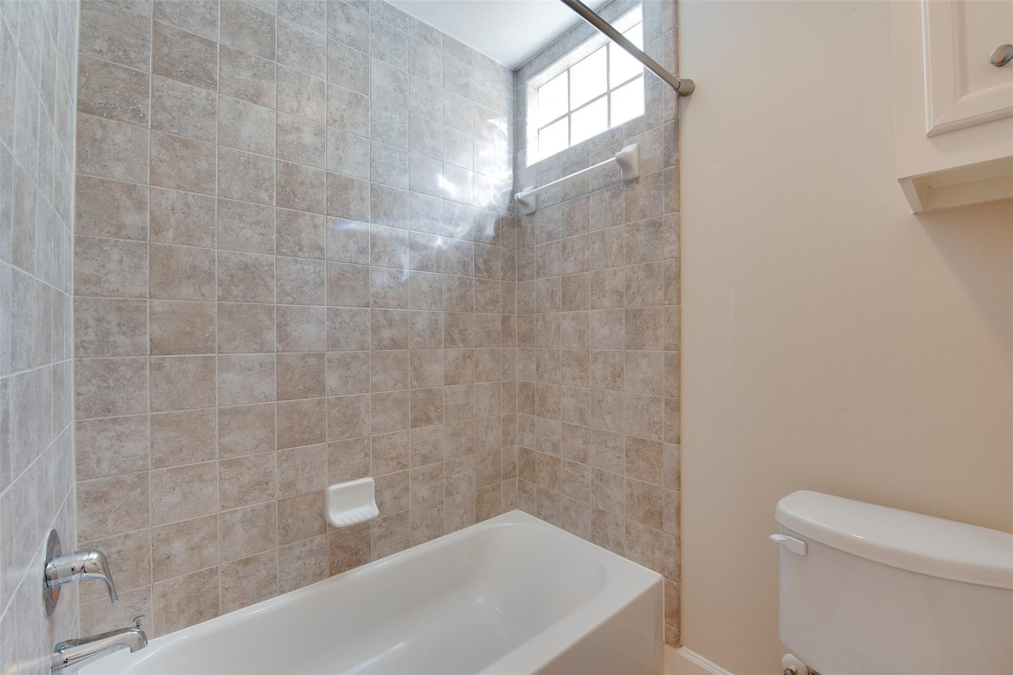 5941 South Loop E Freeway, Unit 1104 Houston, TX 77033 - Photo 21 of 30