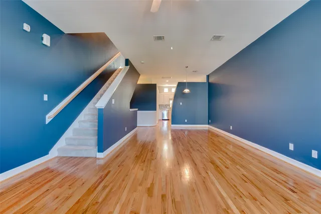 $1,800 | 5941 South Loop E Freeway, Unit 1104, Houston, TX 77033