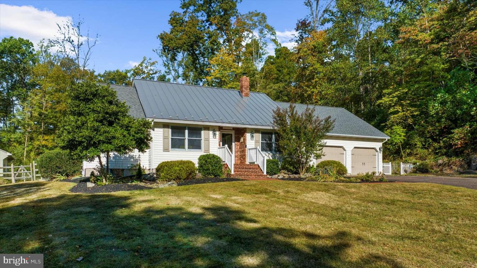 873 Kulp Road Perkiomenville, PA 18074 - Photo 2 of 24 Gallery Image 2