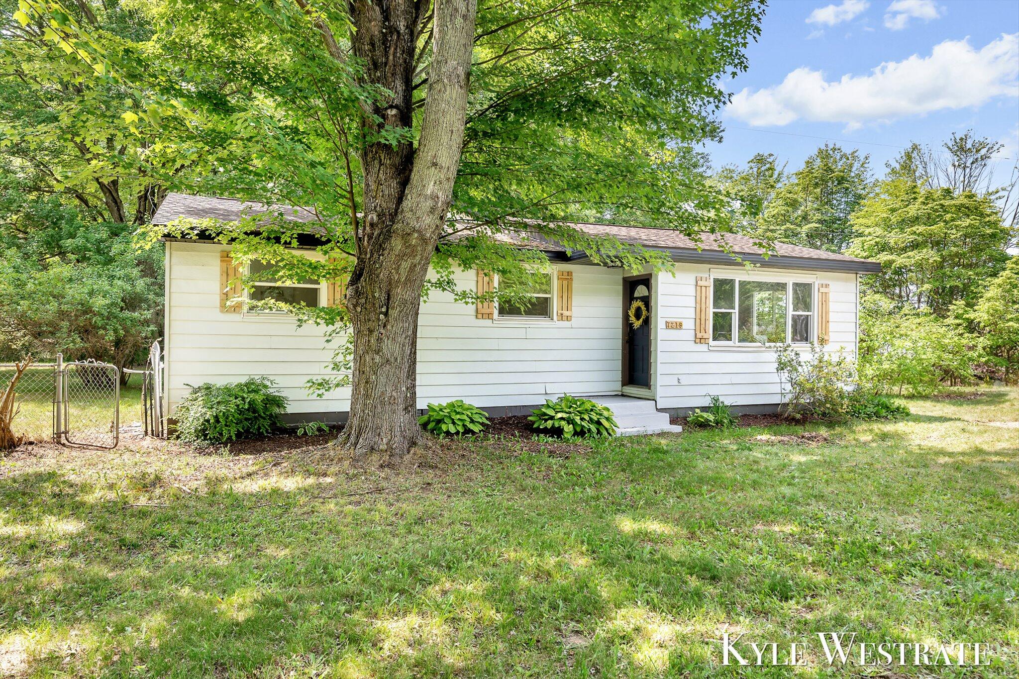 7219 South Maple Island Road Nunica, MI 49448 - Photo 1 of 30 01-KYL00453
