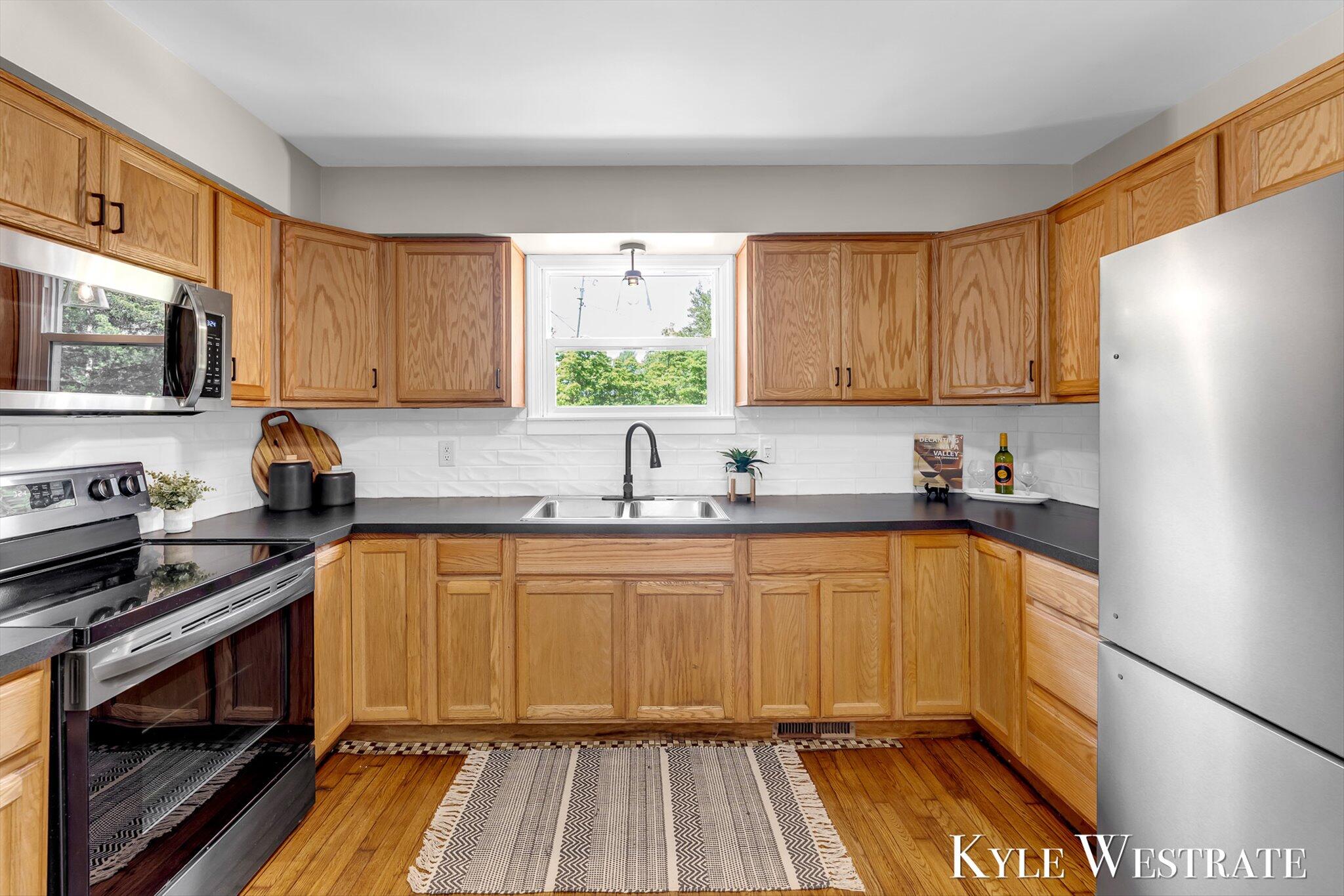 7219 South Maple Island Road Nunica, MI 49448 - Photo 13 of 30 05-KYL00492