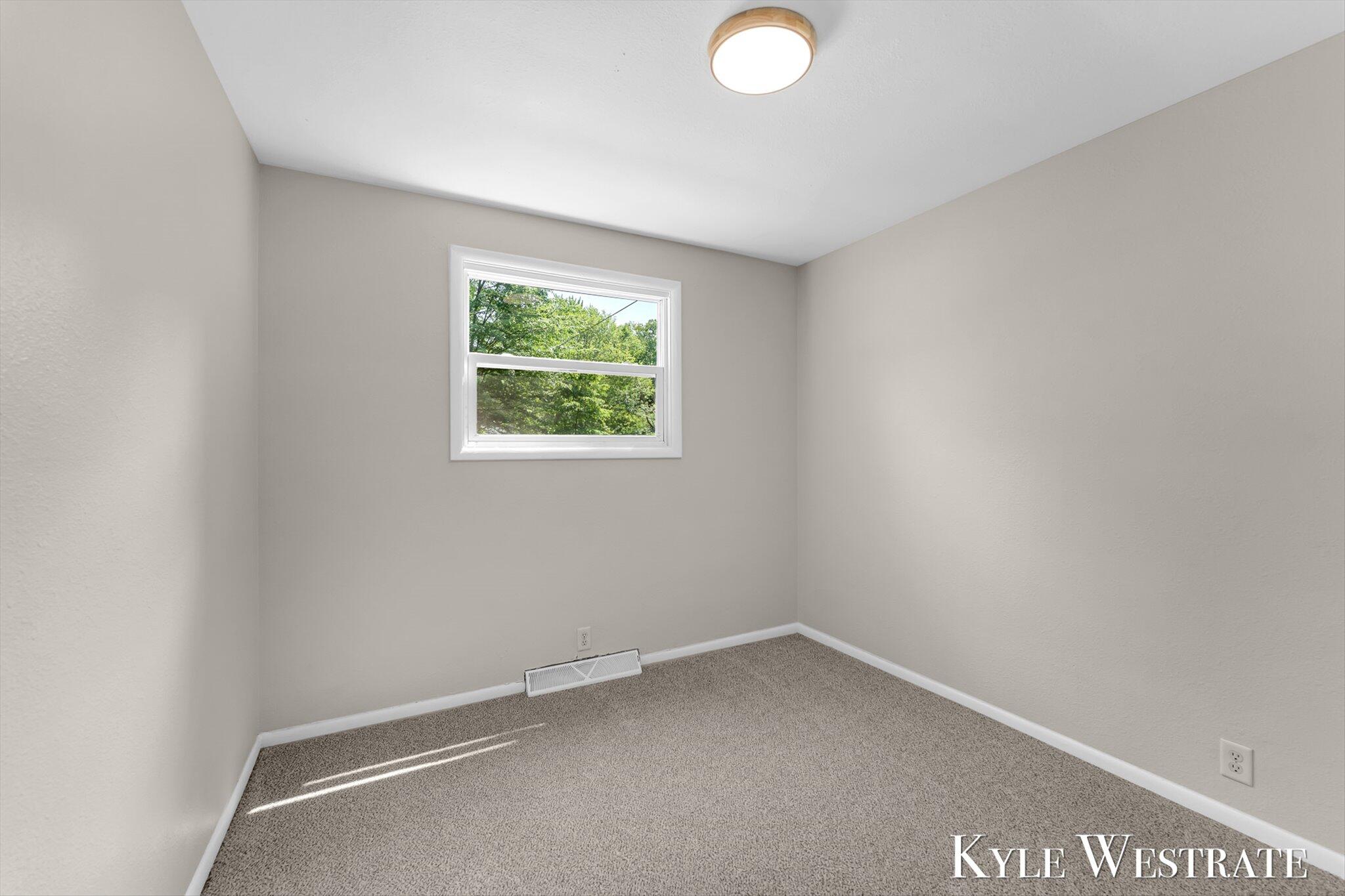 7219 South Maple Island Road Nunica, MI 49448 - Photo 22 of 30 23-KYL00526
