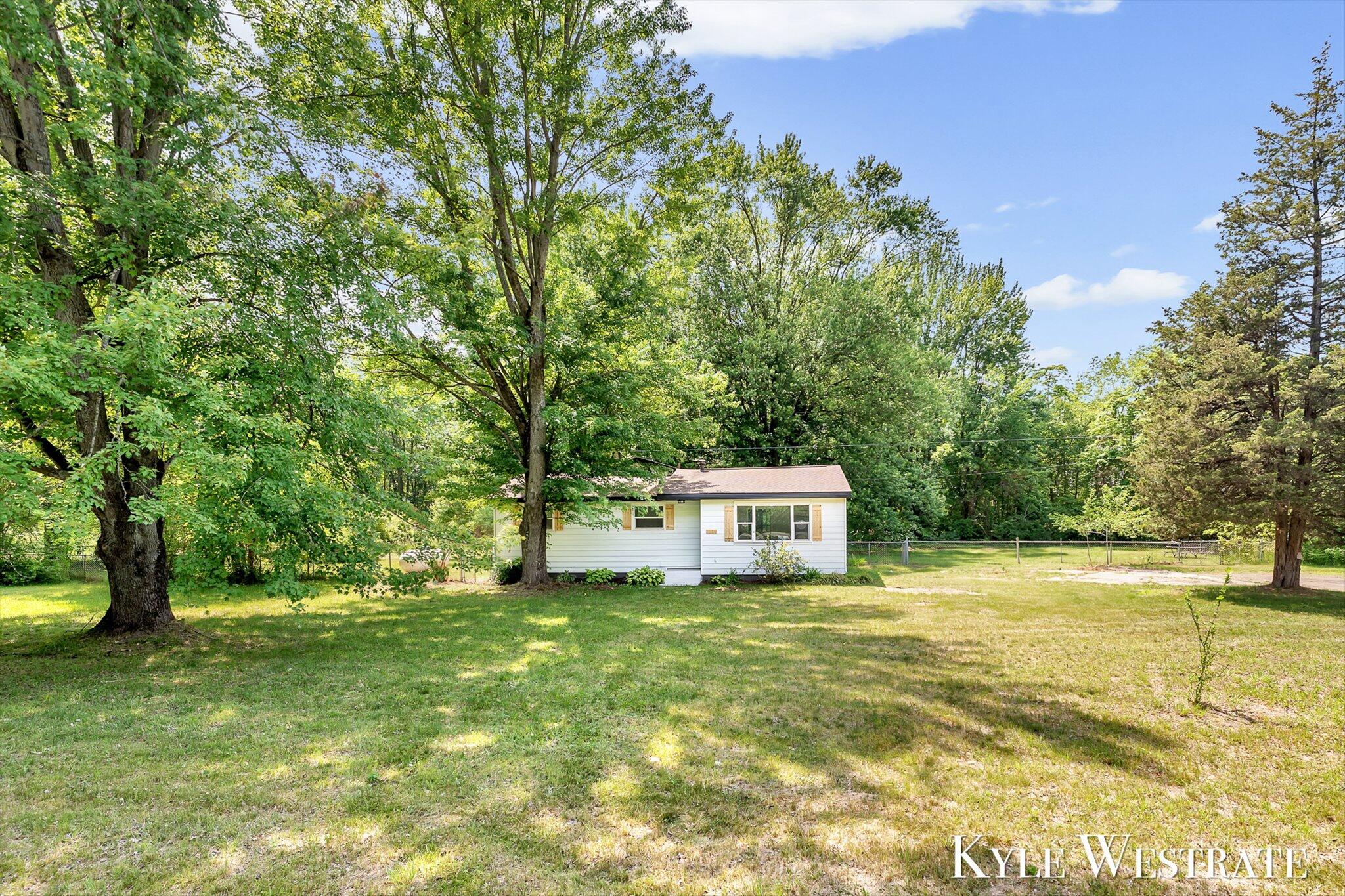 7219 South Maple Island Road Nunica, MI 49448 - Photo 3 of 30 04-KYL00456