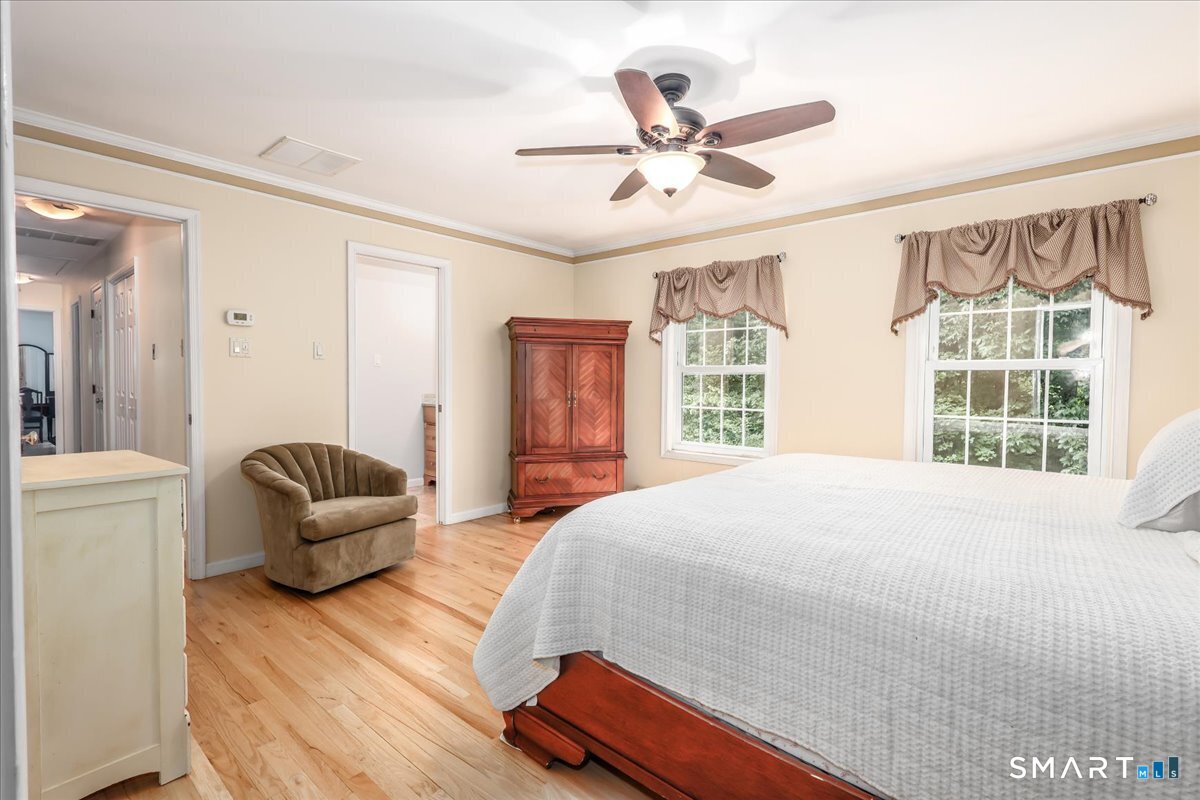 32 Country Way Bethel, CT 06801 - Photo 21 of 40