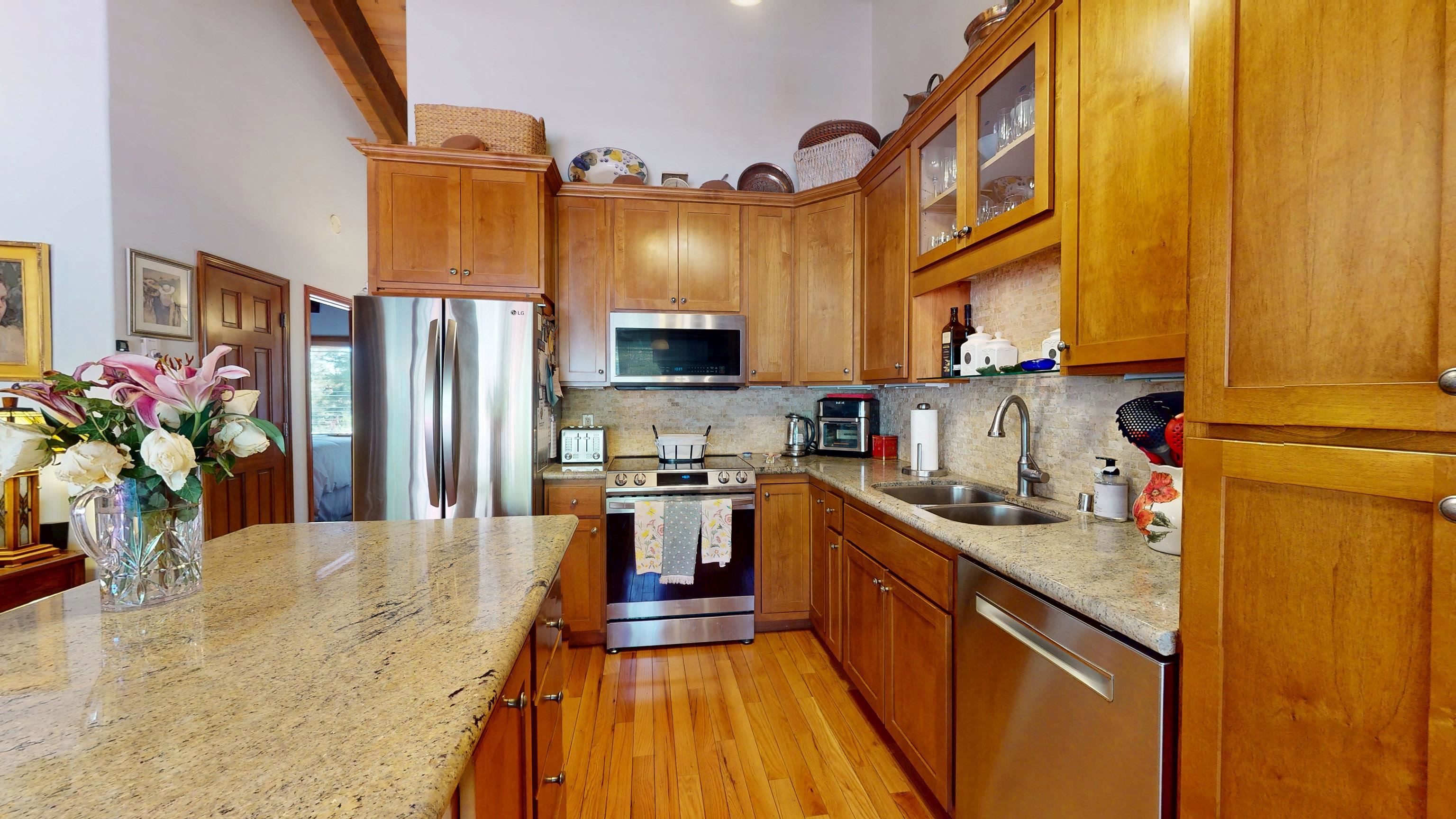 3170 Chateau Road, Unit 59 Mammoth Lakes, CA 93546 - Photo 3 of 29 Gallery Image 3